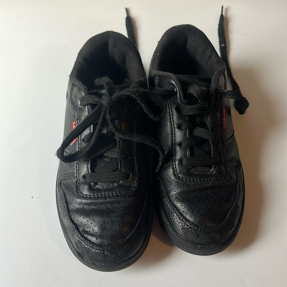5/$10. BoysLevi’s  sneakers 13